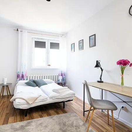 Zuraw Na Poddaszu Guest house Gdansk