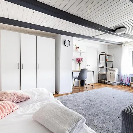 Zuraw Na Poddaszu Guest house Gdansk